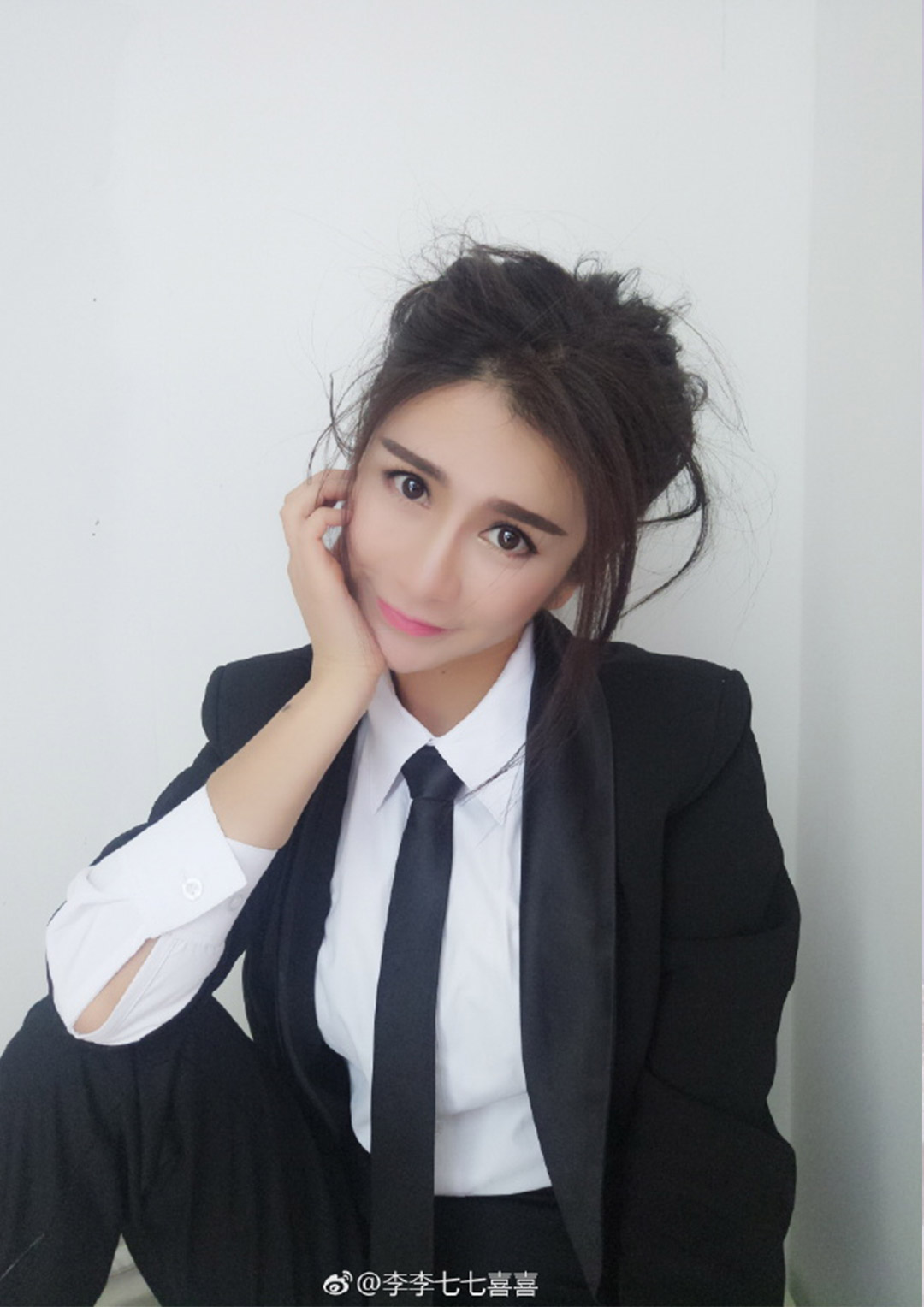 李七喜·个人形象_作者邦网
